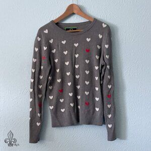 💖C. Wonder Gray Heart Sweater💖